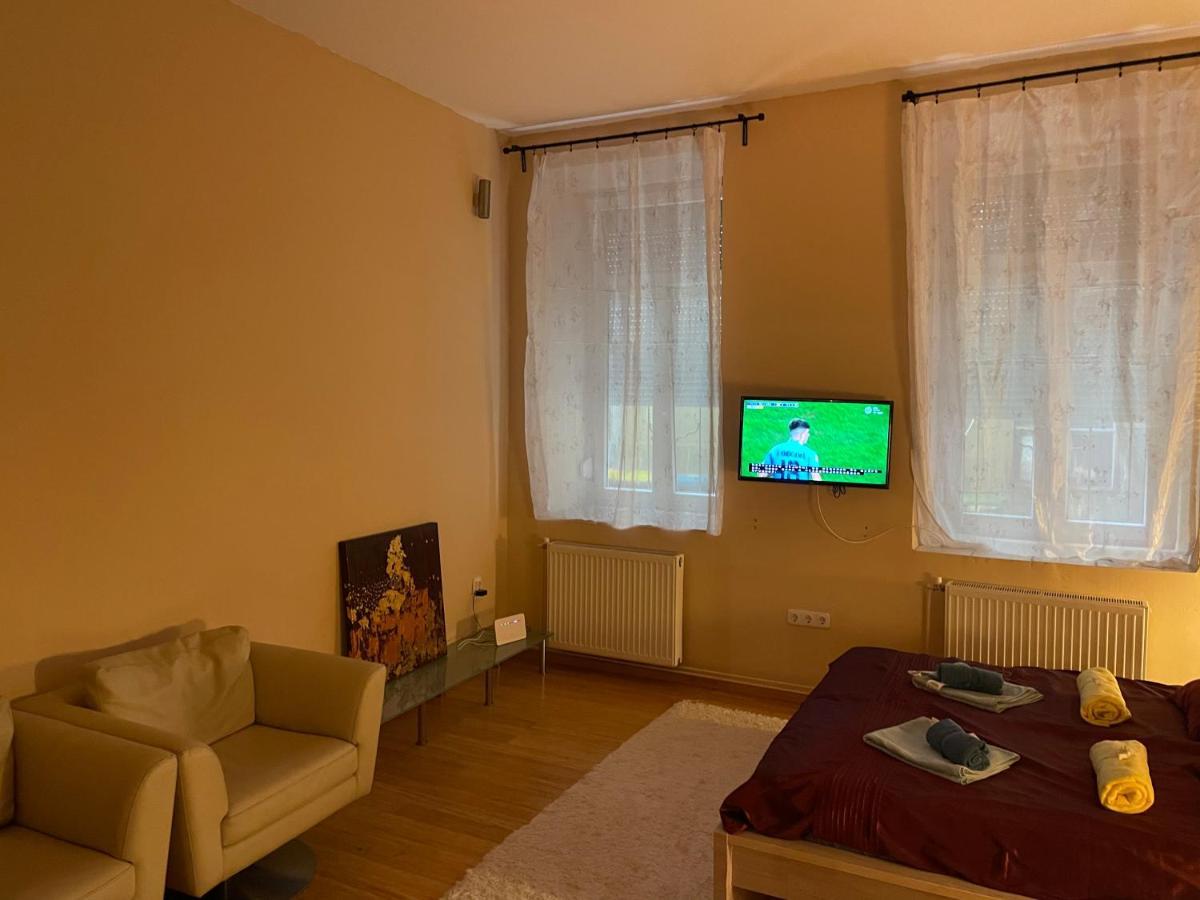 Budapest Clark Apartman ** Apartment Luaran gambar