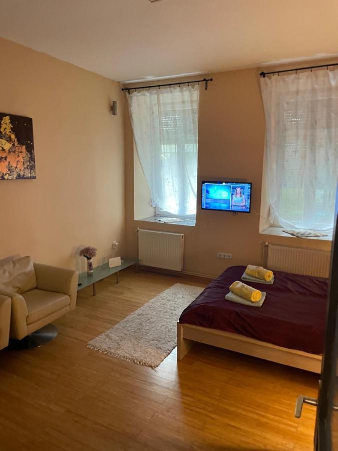 Budapest Clark Apartman ** Apartment Luaran gambar