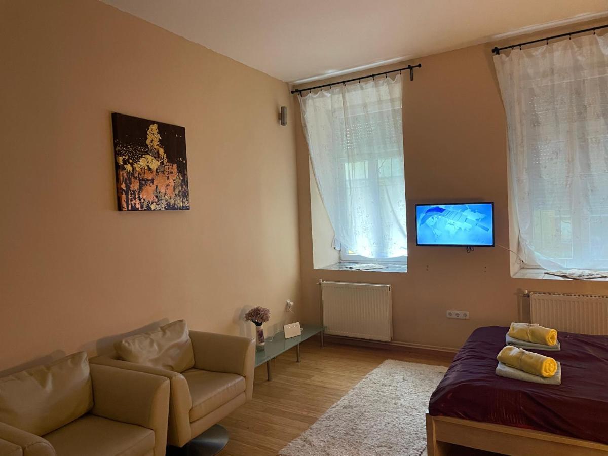 Budapest Clark Apartman ** Apartment Luaran gambar